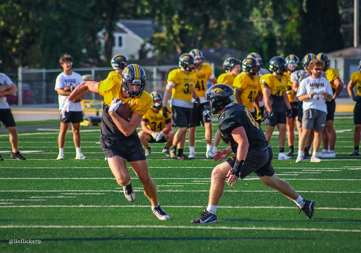 UWOFootball's tweet image. WIAC-READY⚡️ 

#O2HVE6AS | #NOW