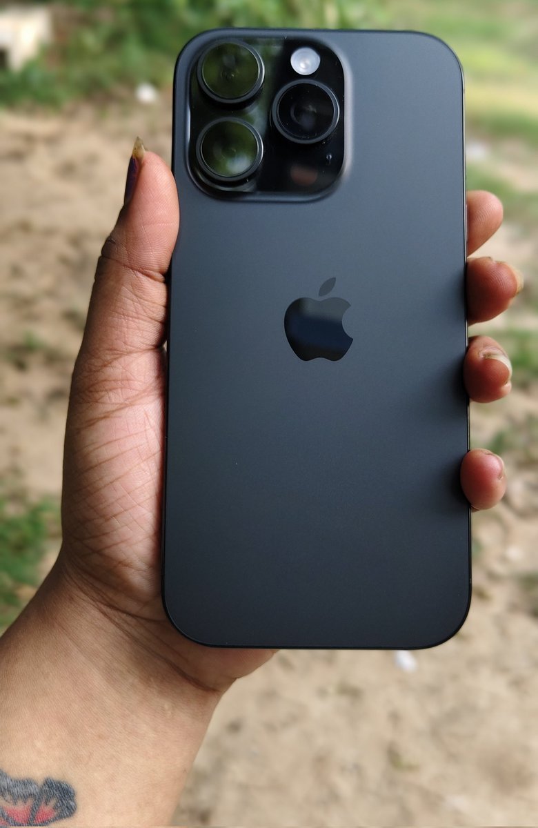 ABS_Aravinth's tweet image. • I have bought the new arrival Apple 16 pro. For my wife&apos;s wish! For my sweetheart!

#iPhone16Pro #iPhone17ProMax #16pro #16promax #Apple #iPhone