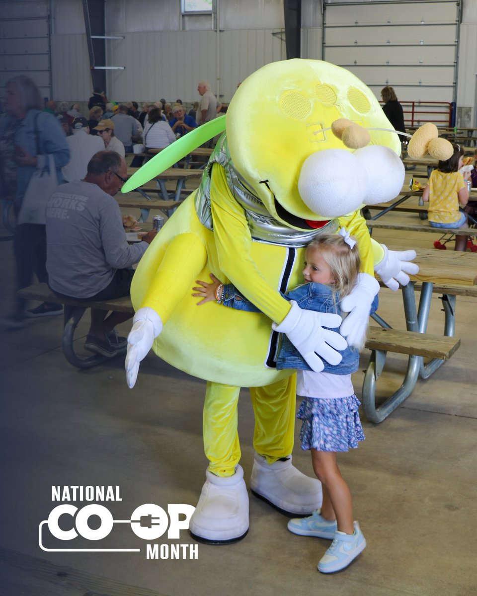 Louie the Lightning Bug is buzzing about National Co-op Month!

CIPCO joins the electric cooperative community in celebrating the members who light up our lives! Iowa’s electric co-ops were built by and for the members we serve, which today is 650,000+ across all 99 counties.