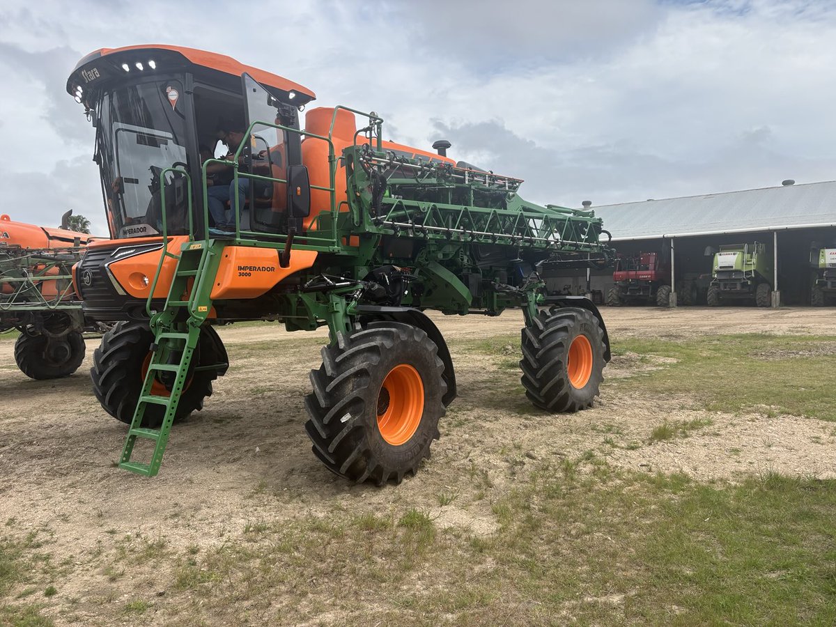 Nuevo fumigador en Arrozal 33