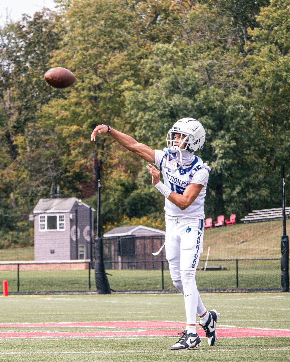 First 5 junior season !! Qb/Fs

Off: hudl.com/v/2SmDJt

Def: hudl.com/v/2SrzTa

<a href="/mzpafootball/">Mt. Zion Prep Sports Academy</a> <a href="/CoachStaySharp/">Coach Moss</a> <a href="/CoachLewis31/">Amaan Lewis Sr.</a> <a href="/CoachJoe46D/">Joe W Respress Jr</a>