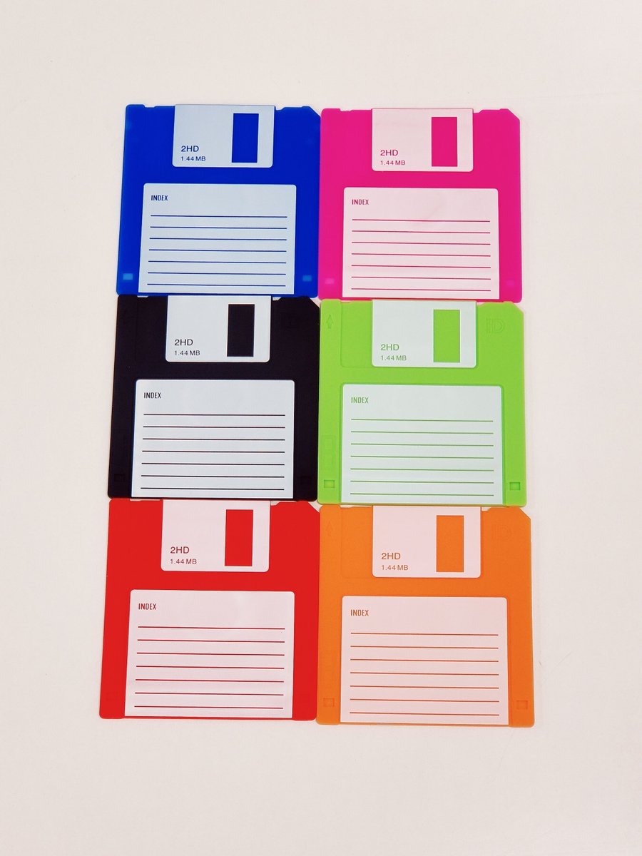 MuseumComputing's tweet image. A new addition to our museum shop are these great floppy disk coasters. A colourful pack of 6 silicone coasters that will bring a retro touch of class to any gaming room. Pick them up from our museum shop for only £10 per pack!
#Retro #gaming #mugoftea