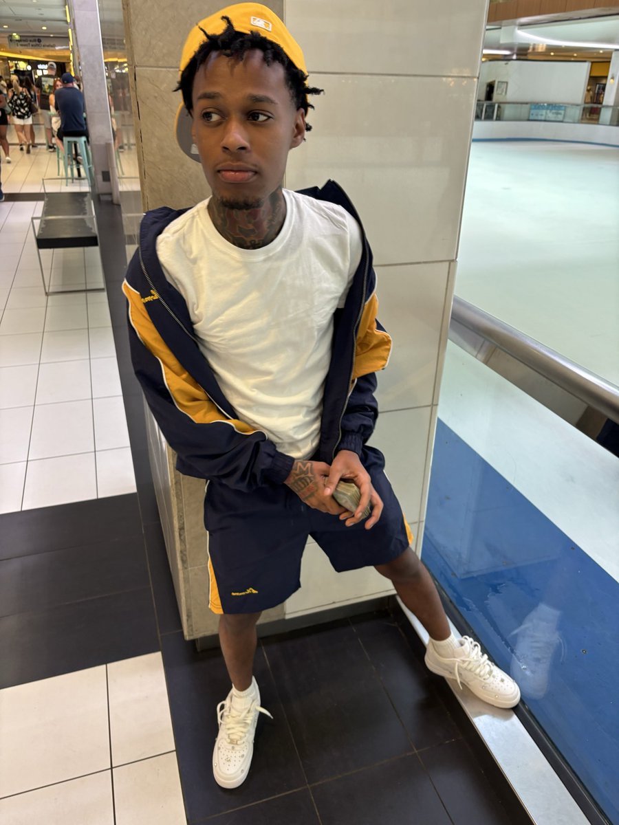 ypcdee_'s tweet photo. Be cool 💧 https://t.co/GKLZSLzocz