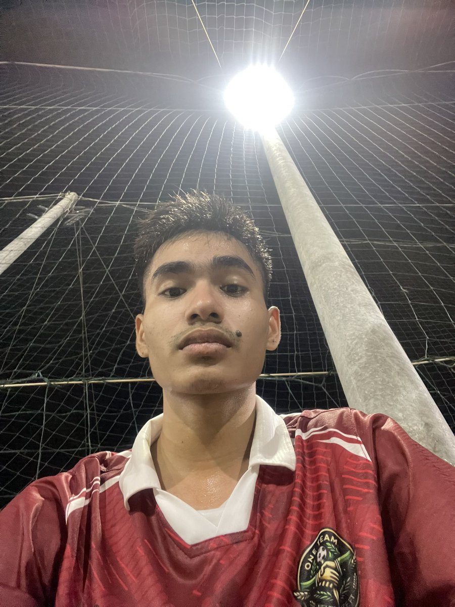 យុទ្ធ tweet media