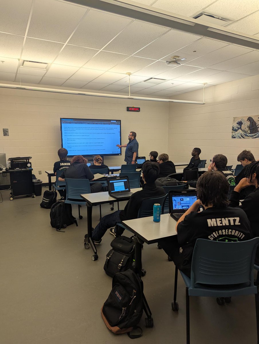 cteclickingco's tweet image. Lecture time in the Cybersecurity & Information Technology program.