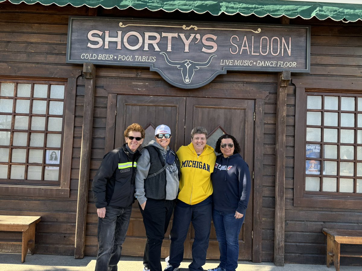 Earptopia tweet media