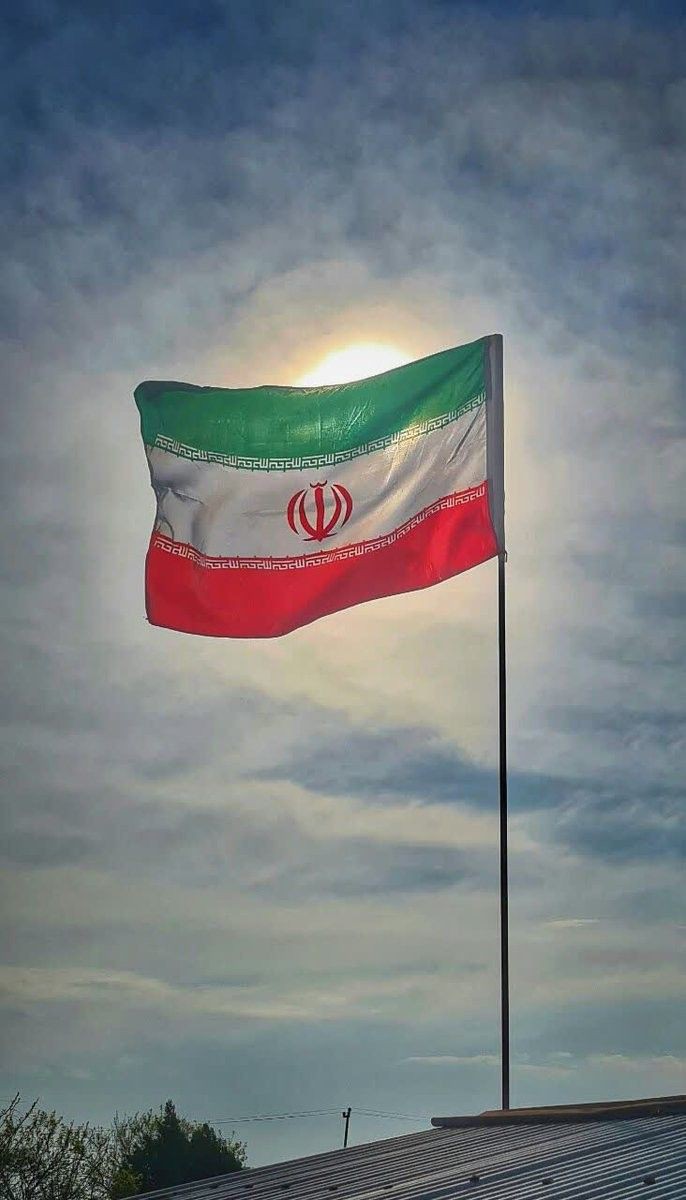 آنقدر آزادی آزادی نکنید 
ما خیلی وقته  شعارمون استقلال  آزادی  جمهوری اسلامی بود  
آزادی واقعی آزاد از مستعمره شدن چپاول شدن آزاد از جبر و عقب ماندگی  آزاد برای تحصیل برابر دختران و پسران..
آزاد برای عزاداری و شادی  برای اهلبیت .. 
آزاد برای تصمیم گیری وپیشرفت .. 🇮🇷
#ایران_جان