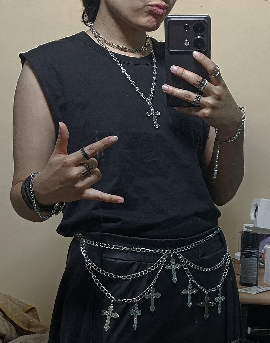 Doing a dance performance tonight 🫣🖤