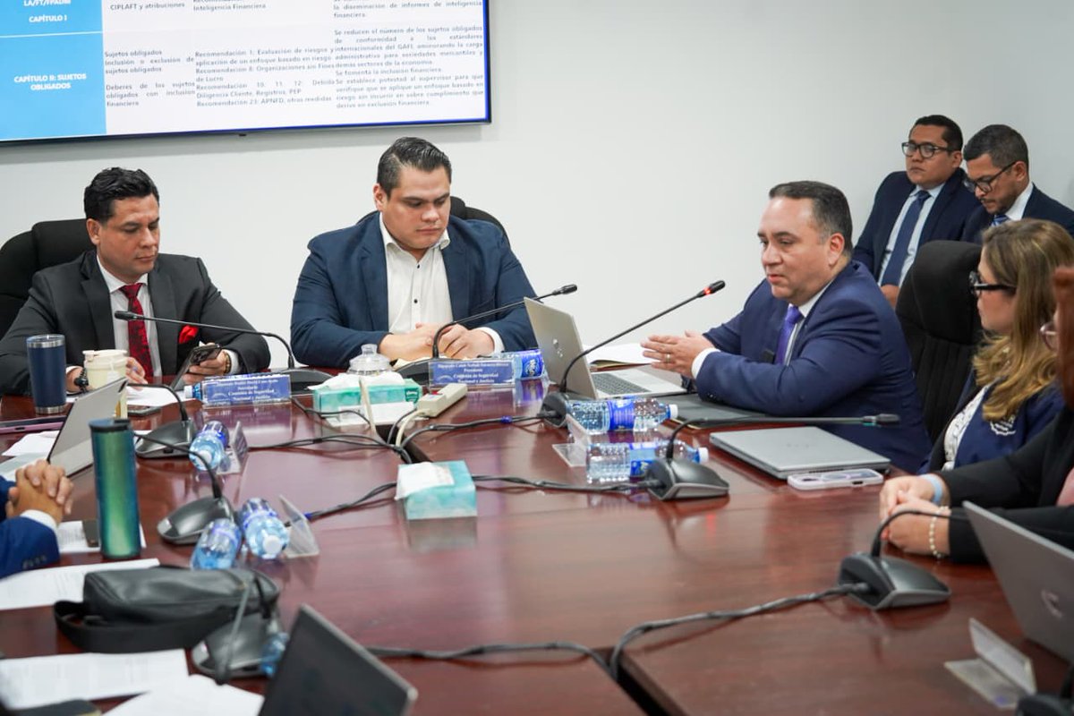 Fiscalía General de la República El Salvador tweet media