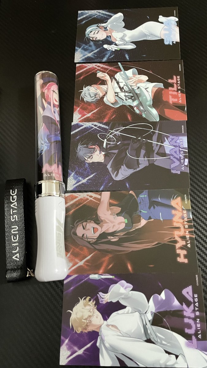 hinabns's tweet photo. wts lfb ph 🇵🇭 alien stage alnst merch

[Animate Top 6 Fair] 

Penlight Set (lightstick)
3,700php + lsf

- just stored indoors + no batteries

dm/reply to claim
strictly no cancellation

mizi sua ivan till hyuna luka https://t.co/VoWQtSr92J