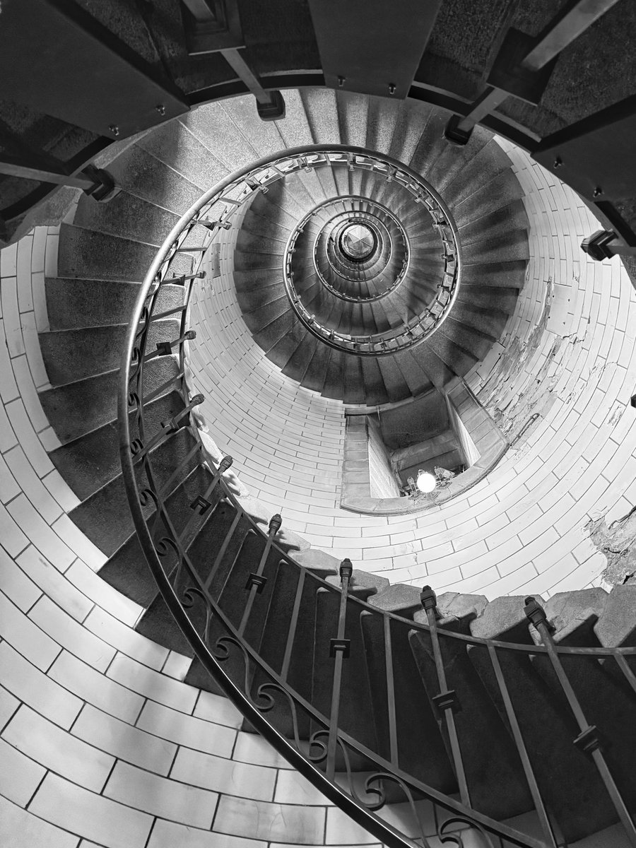 elasticmark's tweet image. Inside the top of the Penmarch lighthouse