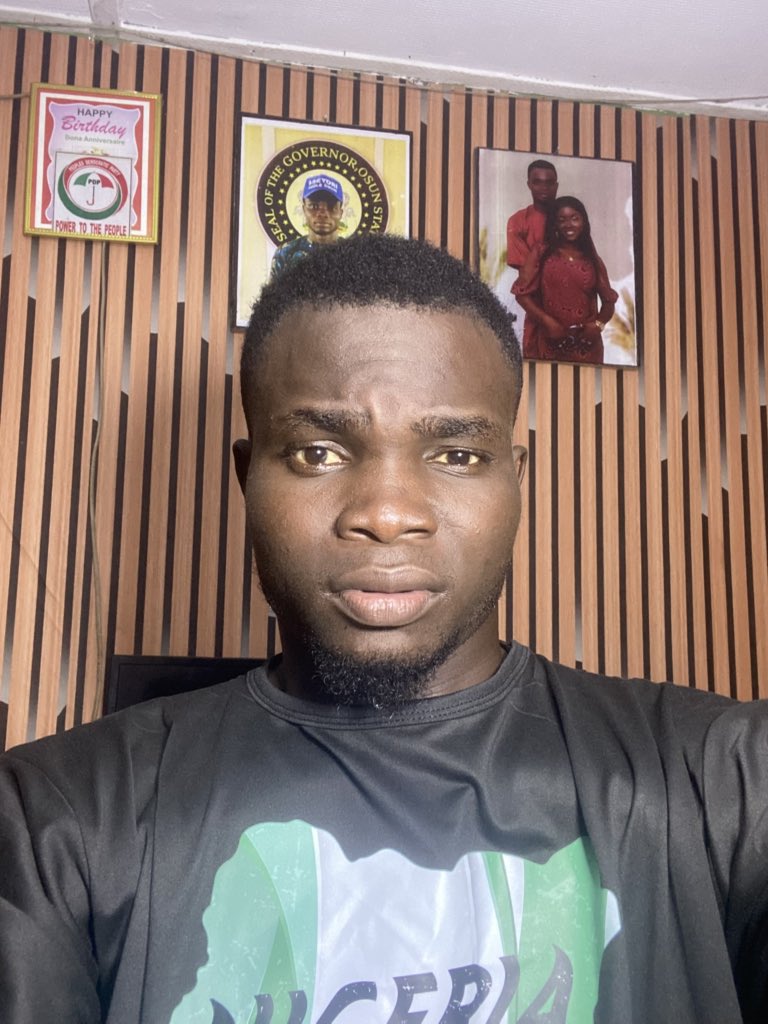 You are asking me why am not happy, U fit lose 4.5million naira on business and be happy?
Laikiise Dangote abi  <a href="/davido/">Davido</a> or <a href="/B_RedHKN/">B-RED!!!</a>  😂😂
Ara Nkan mi o 😭😭😭💔💔💔💔