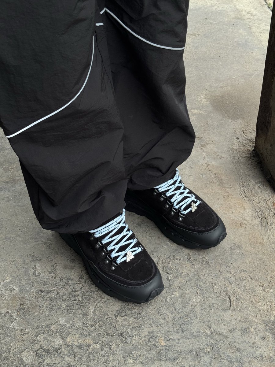 FLOWER INSTINCTS tweet media