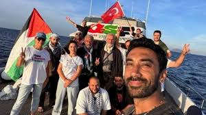 Yahya_Sinvar_'s tweet photo. 🌐 Denizleri özgürlükle dolduran kahramanlar, zulmün pençesinde!

Her bir aktivist, insanlığın umut ışığını taşır.

Onları susturmak, sadece özgürlüğü değil, insanlığın vicdanını da esir almak demektir.

🔥 Uyan, etiketle, paylaş, ses ol: 
#FreeTheActivists https://t.co/IpASk6HHeV