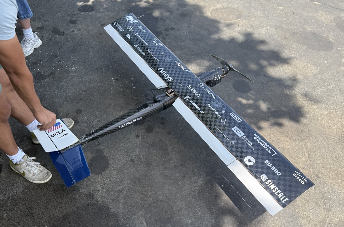 Tecplot's tweet image. We’re proud to sponsor UCLA&apos;s Design Build Fly, where students gain hands-on CFD and design experience. They used Tecplot 360 to analyze flow separation over wing-mounted fuel tanks, a critical step in their aircraft design process, as shown in these photos. #CFD #AIAA