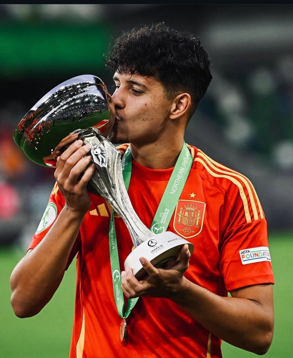 #صحيفة_الكاس
استدعاء ميغيل كارفاليو إلى المنتخب الإسباني تحت 21 عامًا -  al-kas.com/148537/