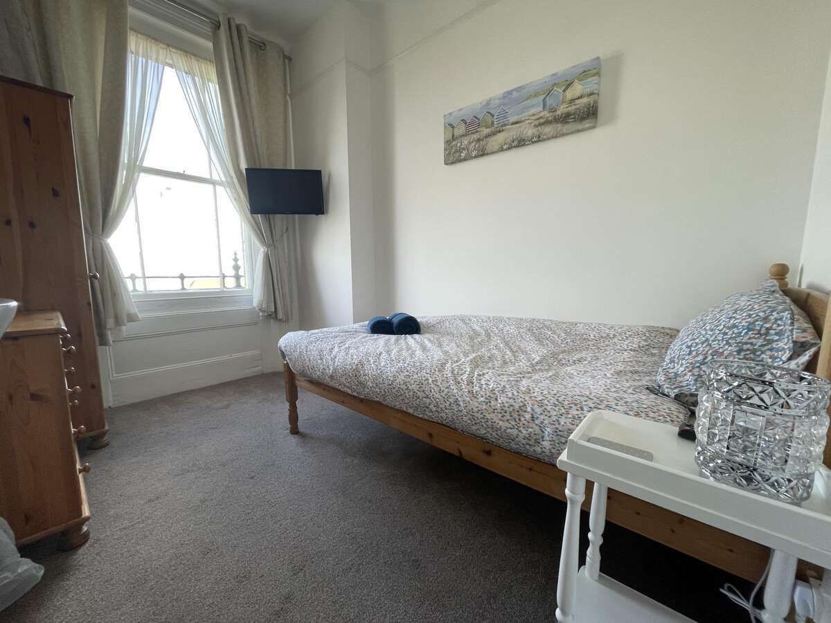 TheBBDirectory's tweet photo. A Great Stay Awaits with Bon-Ami on the Suffolk Coast.

With breathtaking views over the award-winning Blue Flag beach, it’s the perfect spot for a relaxing Suffolk getaway.

https://t.co/2IjpGWBFLq

#BonAmi #Lowestoft #Suffolk #Seaside #BlueFlagBeach #GuestHouse #Coastal # #BnB https://t.co/2qiiONjcOB