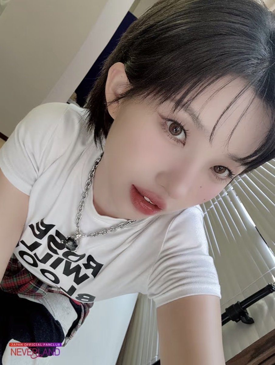 AlonsoNvl's tweet photo. Soyeon Fanclub Japan update https://t.co/f1iqY4LRzs