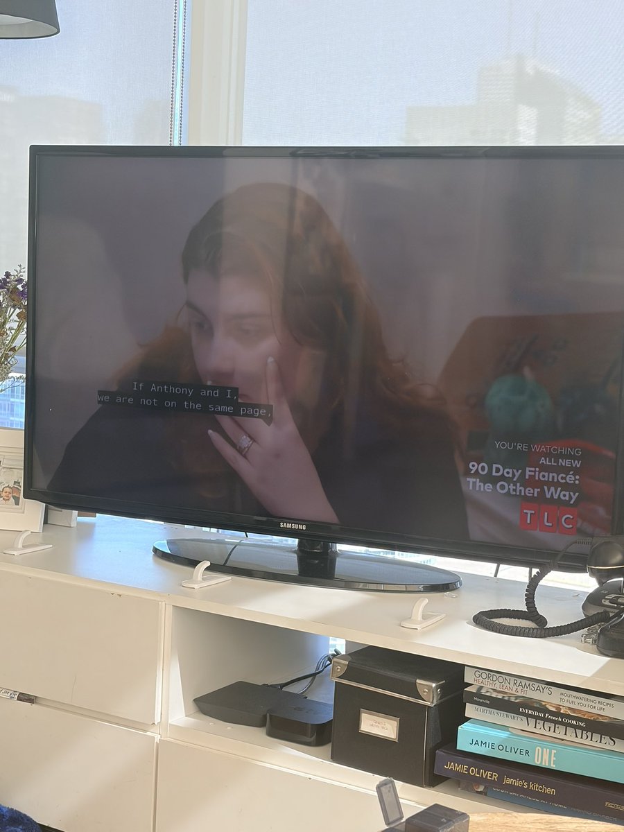 twiddlebug7's tweet image. These two really arguing with the kid in the room?!#90dayfiancetheotherway