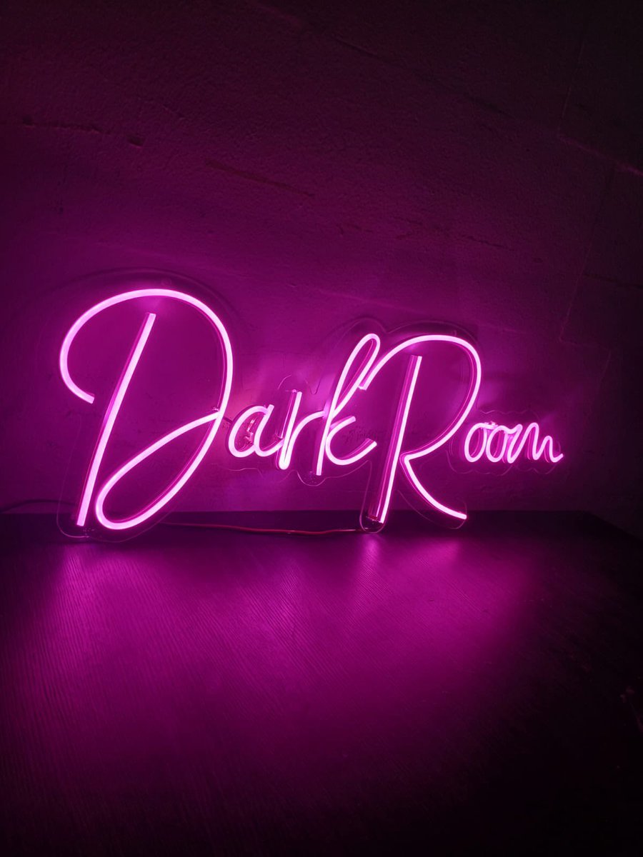 Comunicado para Parejas y Singles 

Si hay personas que se aferren a los glory’s y no den oportunidad a los demás, pueden reportarlos con el staff y así poder retirarlos de las instalaciones y vetarlos.