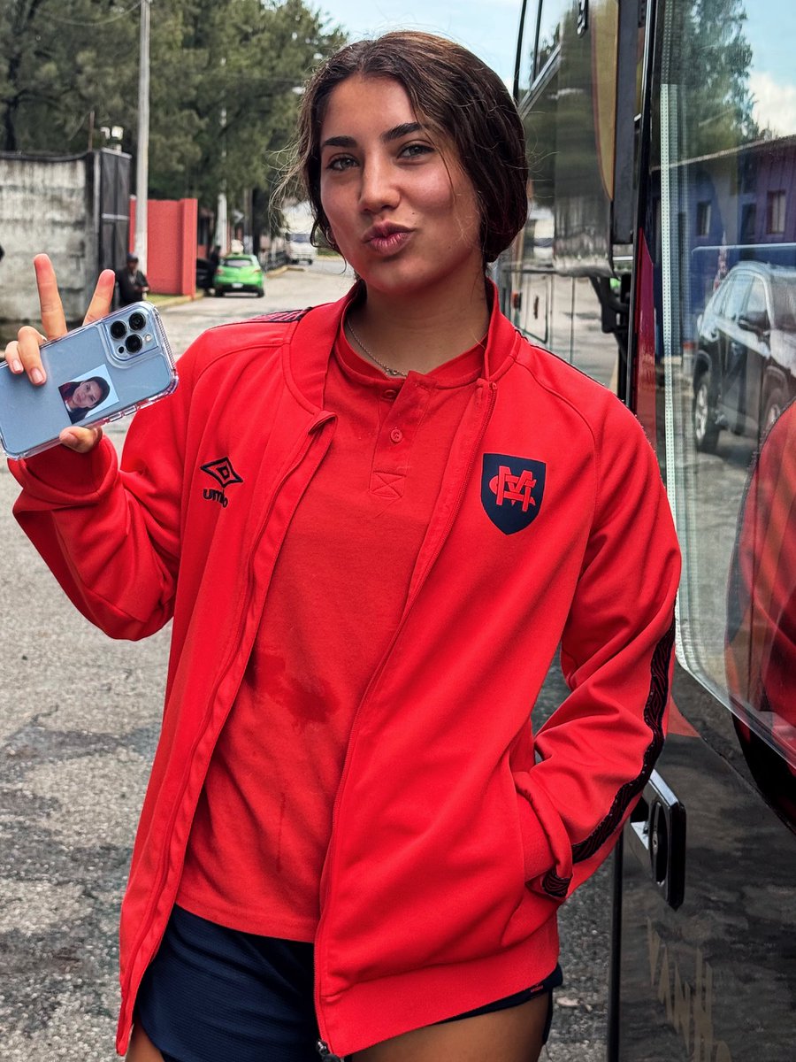 Rojos_Municipal's tweet photo. 🫵🏼👹 #LasRojas emprenden su viaje rumbo a Quetzaltenango para afrontar su próximo compromiso de liga.
Con entrega y compromiso, nuestras jugadoras representan con orgullo estos colores.
#CSDMF #VamosRojas 🔴🔵 https://t.co/qpmH1acpVE