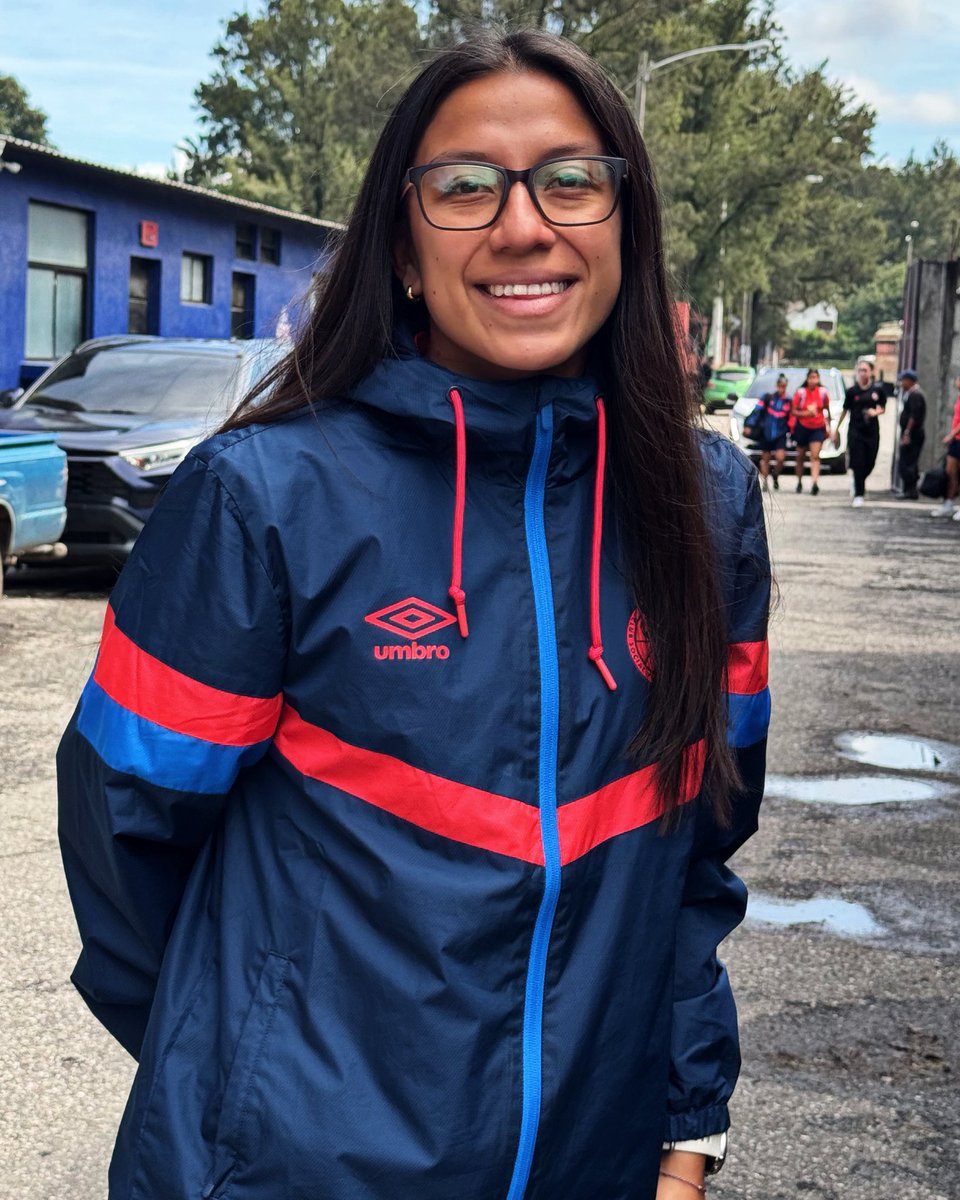 Rojos_Municipal's tweet photo. 🫵🏼👹 #LasRojas emprenden su viaje rumbo a Quetzaltenango para afrontar su próximo compromiso de liga.
Con entrega y compromiso, nuestras jugadoras representan con orgullo estos colores.
#CSDMF #VamosRojas 🔴🔵 https://t.co/qpmH1acpVE