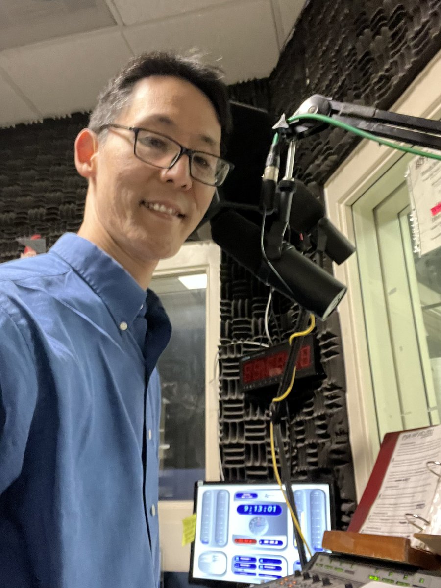 PLScaters's tweet image. Happy @collegeradioday everyone! 📻

You can still hear me on air on occasion. 📻