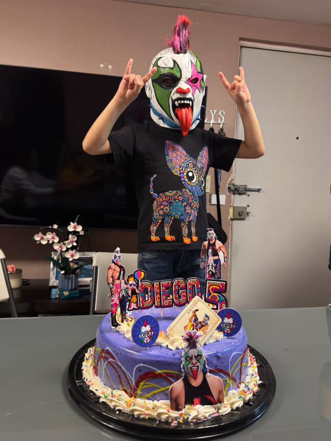 Psycholocos!! 🎉 Deseemos juntos un feliz cumpleaños a Dieguito🤡 Muchísimas felicidades, campeón! 🎂 Dios te bendiga!
-
Psycholocos!! 🎉 Let’s all wish a very Happy Birthday to Dieguito🤡 Big congratulations, champ! 🎂 God bless you!