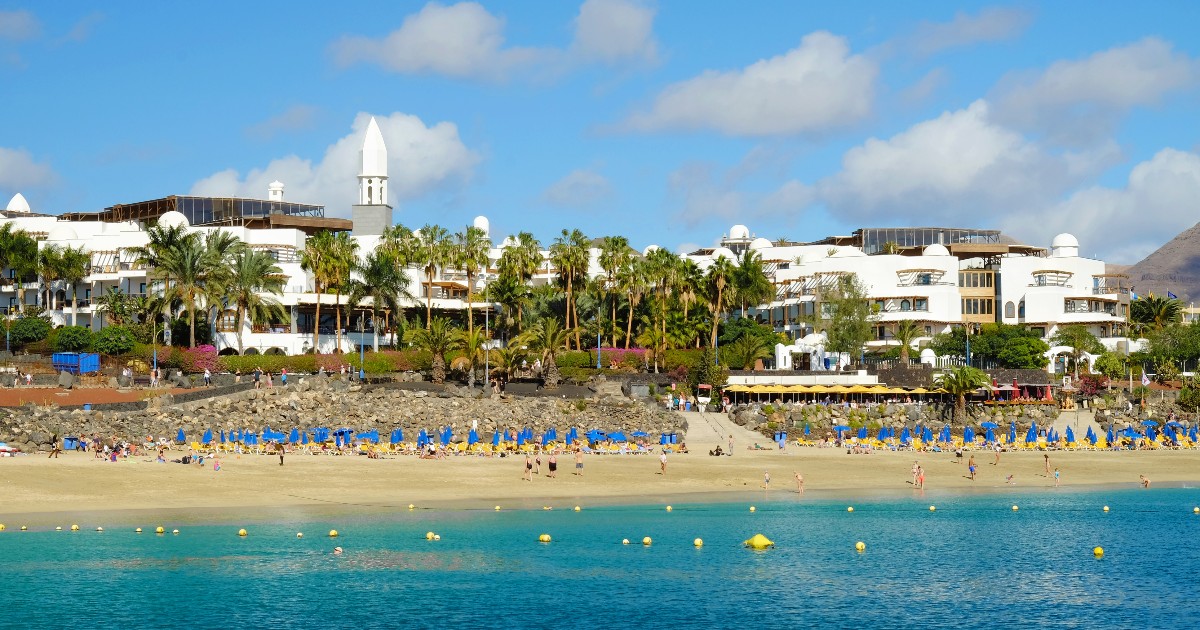 ❗Deal of the Day❗

Get this deal to sunny Lanzarote booked up!🤩☀️

This flight departs on the 23rd of November and returns on the 30th, for only £52*pp!🛫

🔗 Book here: bit.ly/4nzPo9R

*Price correct at the time of posting for flight only.