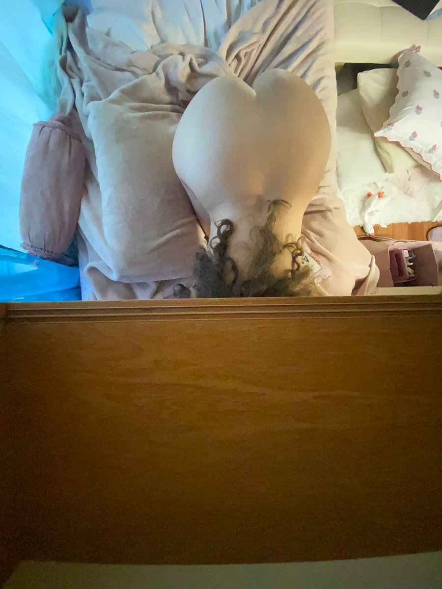 Lina Strat tweet media