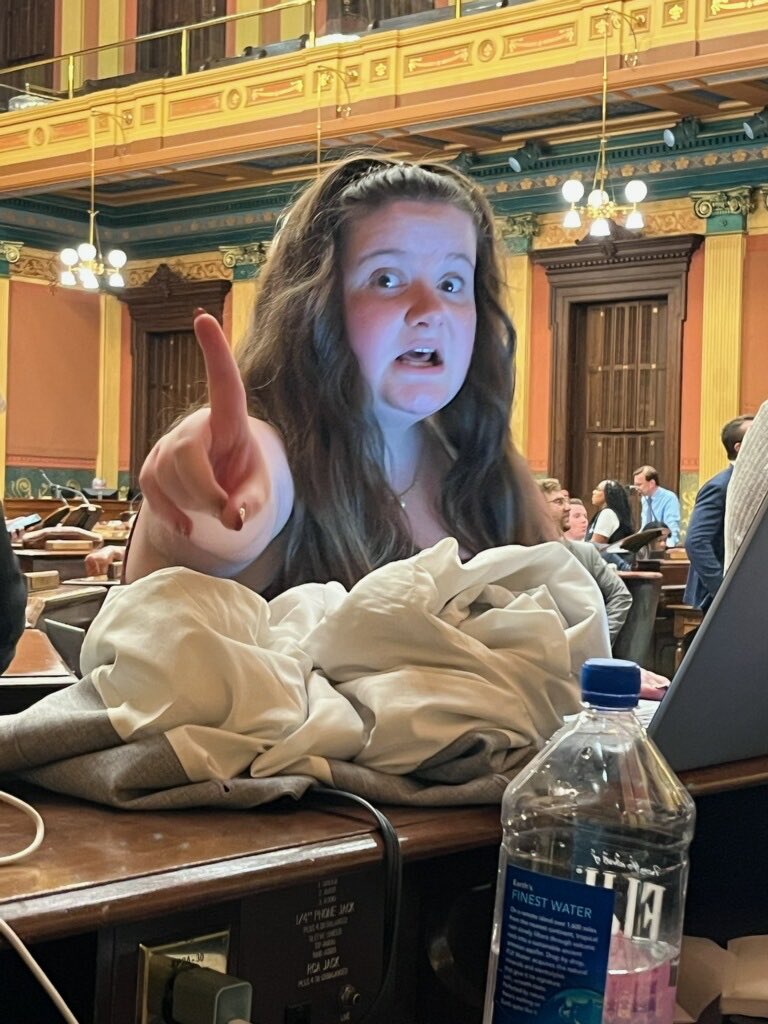 Lily Catherine Guiney tweet media