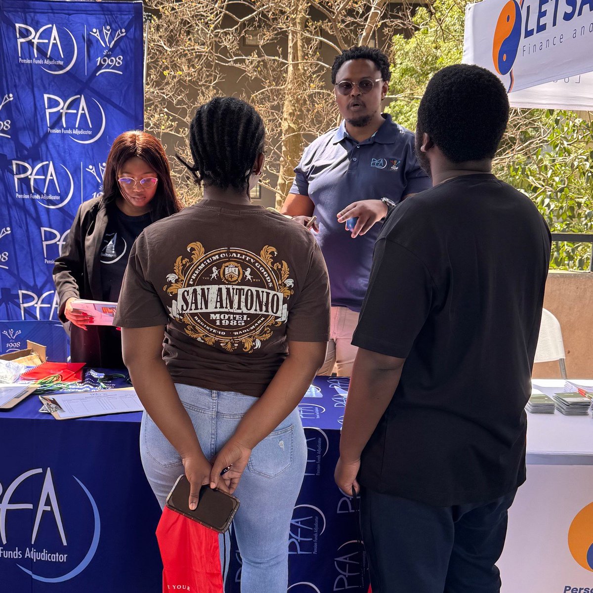 Today, we had the pleasure of engaging with students at the FSCA's Financial Literacy for Students in Tertiary Institutions event at the University of Johannesburg. We’re proud to empower the next generation with essential financial knowledge for a secure future! 
#FSCA #OPFA