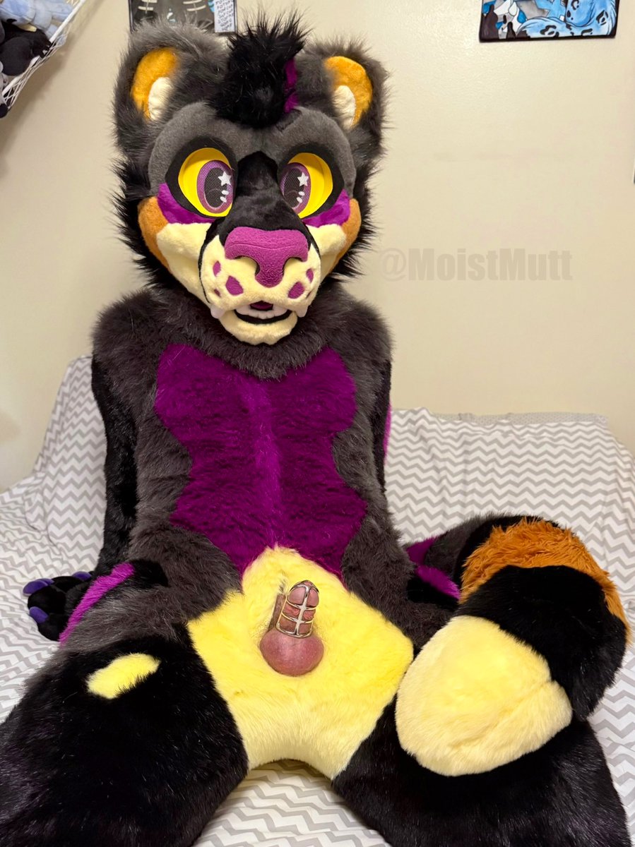 Let’s lock 🔒 in for Locktober!
1 like = 10 minutes 
1 comment = 30 minutes 
1 repost = 1 hour 

Help keep me caged