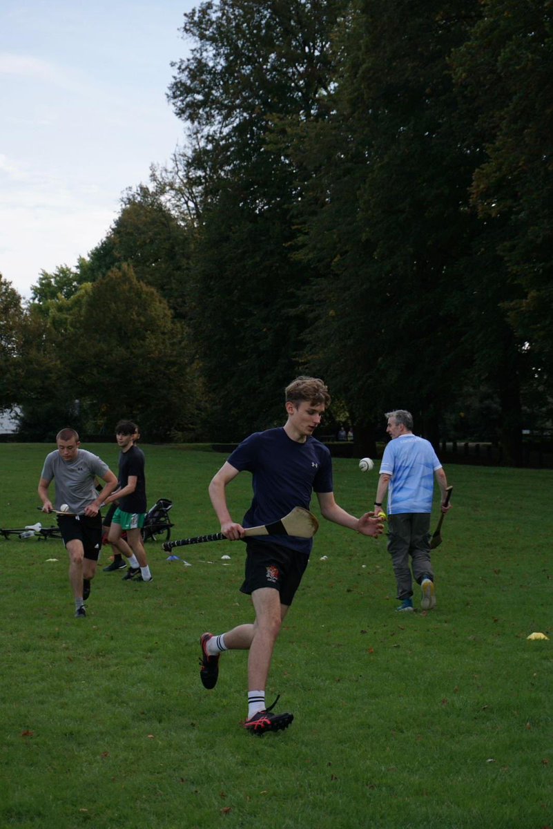 This week we welcomed students from Cardiff University GAA to hurling training.

It was great to have so many new faces, hopefully we will see you all again next week. Training continues every Wednesday from 6.30pm in Pontcanna Fields.