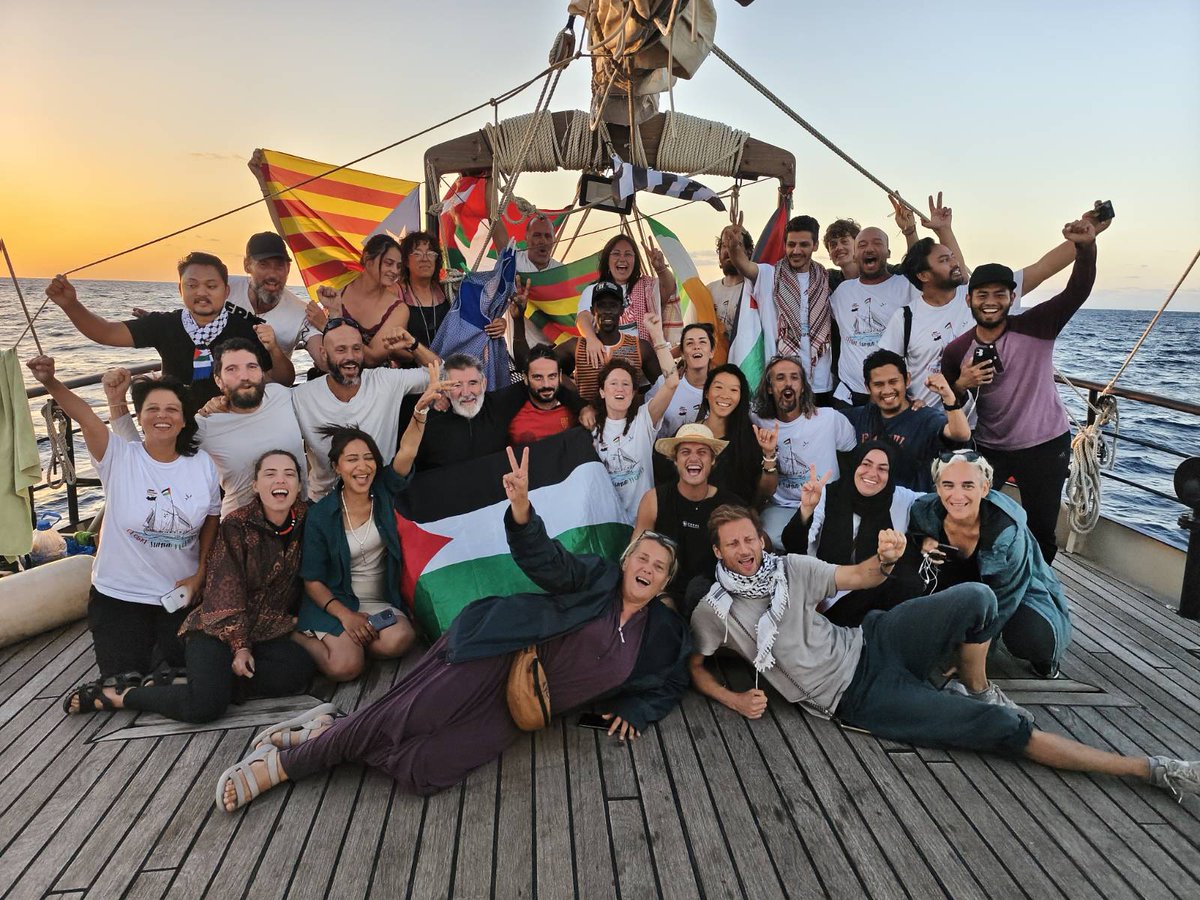 ErkanYaziciTR's tweet photo. Ey hayvandan daha aşağı katil İsrail!

#GlobalSumudFlotilla aktivistlerini serbest bırak! 

#FreeTheActivists https://t.co/UmP1ekuDia