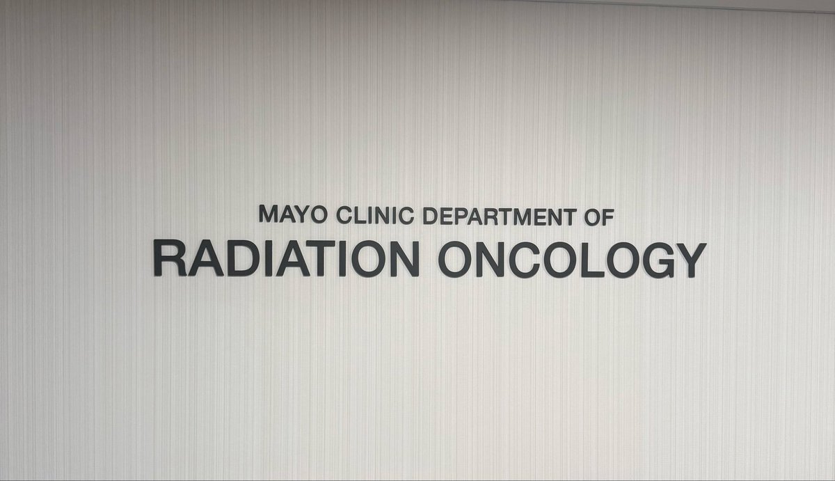 KelsFrechetteMD's tweet image. 🚨Life update🚨
Absolutely thrilled to announce that I have the privilege of staying on as faculty at @MayoRadOnc next year!
All because of you, Mom ❤️
Grateful for my heme & peds supporters @n_laack @wgbreen @AnitaMahajanMD @ScottLesterMD @RomanKowalchuk