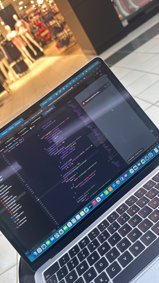 lovekencode's tweet image. What is the best place to write code 👨‍💻?