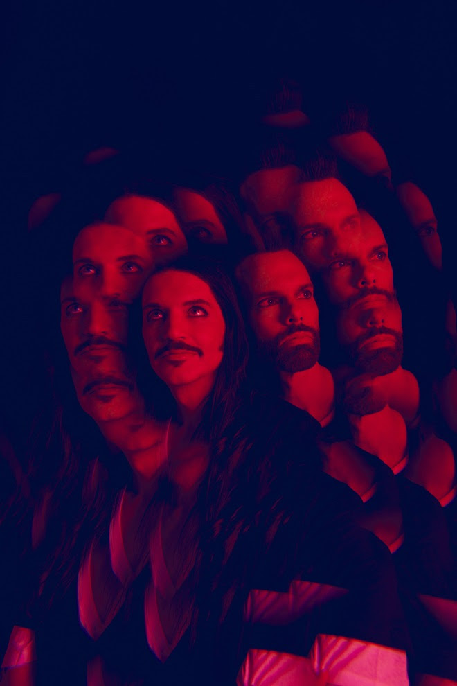 .<a href="/PLACEBOWORLD/">PLACEBO</a> have a new documentary film out today

soundspheremag.com/news/placebo-r…