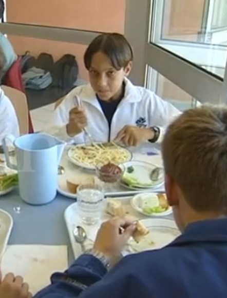 Et le petit Jean-Pascal Fontaine dans le reportage 😄