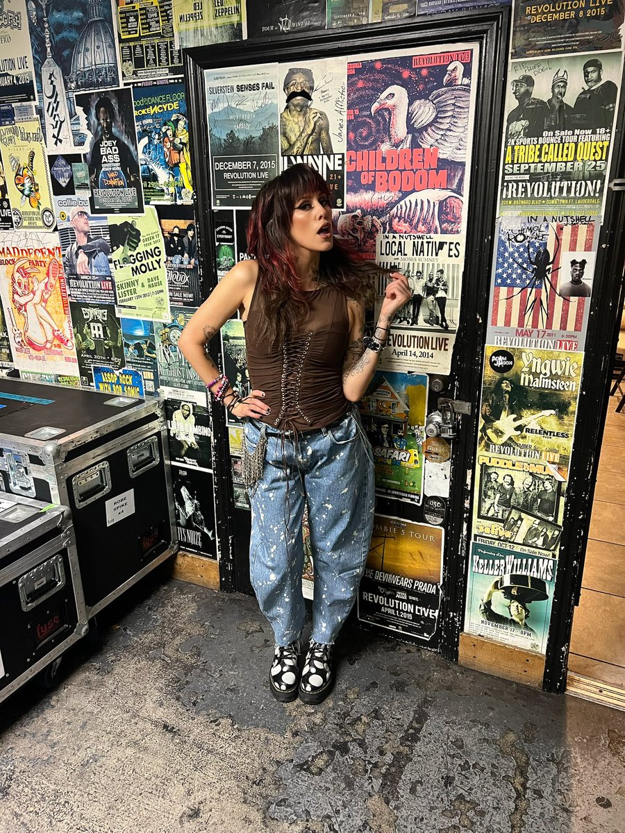 devishot's tweet image. Tour has been SO cute bitchhh💕