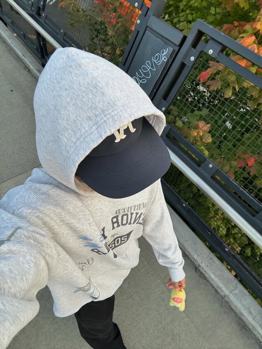 아 (쥬밀)사귐통와...왼쪽분이 오른쪽남자랑 사겼으면 좋겠음