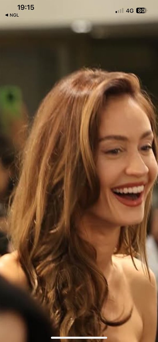 meylucy369's tweet photo. #HelenaxAriston #helevier il tuo sorriso https://t.co/Rs9WD7Ypec