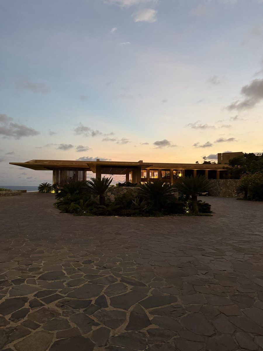 This place is one of the most beautiful, remote, peaceful, quietest place I have ever been. Thank you <a href="/FSTamarindo/">Four Seasons Resort Tamarindo, México</a> for your amazing hospitality!  My expectations are very high and you blew me away.  Mucho Gracias. 🙏 <a href="/FourSeasons/">Four Seasons Hotels</a>