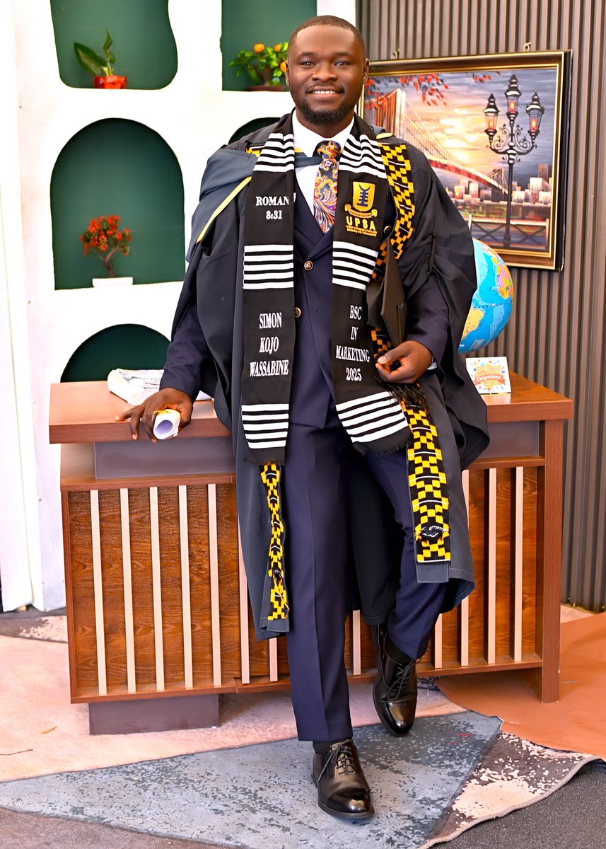 wassasimon's tweet photo. Thank God for keeping things running smoothly 🙏🏾
Bachelor of Science in Marketing successfully bagged✅🎉 https://t.co/h3GRneppnI
