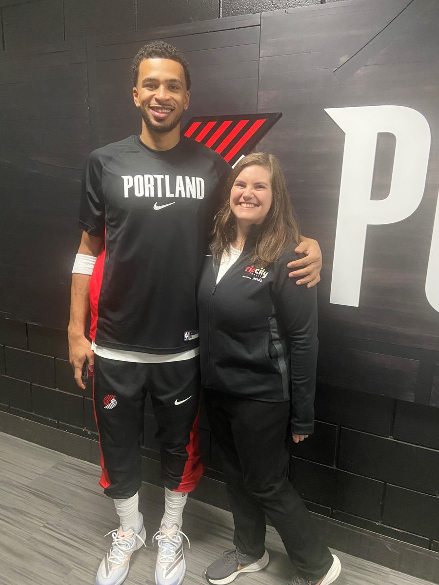 ModaHealth (@moda_health) on Twitter photo Rising star. Team player. Known for hustle and versatility. Thatâs Trail Blazers forward Toumani Camara. It also describes our very own Kendra Smith, who met him at #BlazersMediaDay on Monday! 
#GoBlazers #TeamModa #Community Rising star. Team player. Known for hustle and versatility. Thatâs Trail Blazers forward Toumani Camara. It also describes our very own Kendra Smith, who met him at #BlazersMediaDay on Monday! 
#GoBlazers #TeamModa #Community