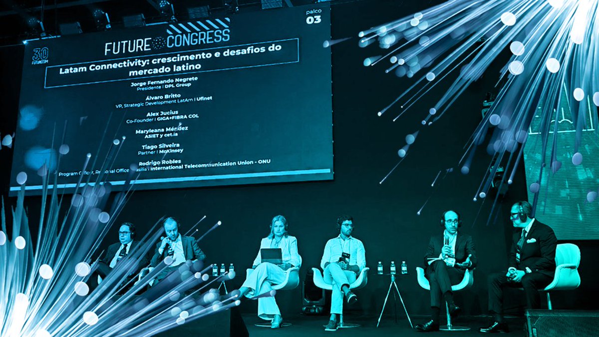 Tenemos que hablar de esto 👇

Latinoamérica tributa por la conectividad como si esta fuera un artículo de lujo

Durante su participación en #Futurecom2025, <a href="/marymendezji/">Maryleana Mendez</a>, Secretaria General de <a href="/asiet_lat/">ASIET</a>, afirmó: “Hoy estamos hablamos del 5G; del Internet de las cosas o de