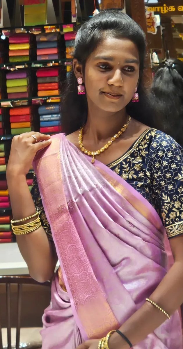 insta_modelz's tweet photo. #Ragavi 😻
#samantha #sreeleela #mrunalthakur #rashmikamandanna #kritisanon #meenakshichaudhary #keerthysuresh #saipallavi #rukminivasanth #malavikamohanan #kalyanipriyadarshan #bhagyashriborse #shraddhakapoor #priyankamohan #poojahegde #ashikaranganath #kantara #KantaraChapter1 https://t.co/kKgxvludmZ