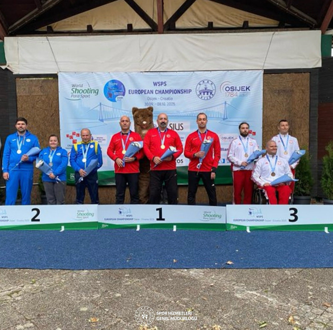 Atıcılık takımımızdan altın! 🥇🇹🇷

Hırvatistan’da düzenlenen Para Atıcılık Avrupa Şampiyonası'nda yarışan milli atıcılarımızdan Muharrem Korhan Yamaç, Murat Oğuz ve Çağrı Yılmaz, bireysel skorları toplamında takım halinde altın madalya kazandı. 🏆👏🇹🇷

Bravo gençler! 👏🔥