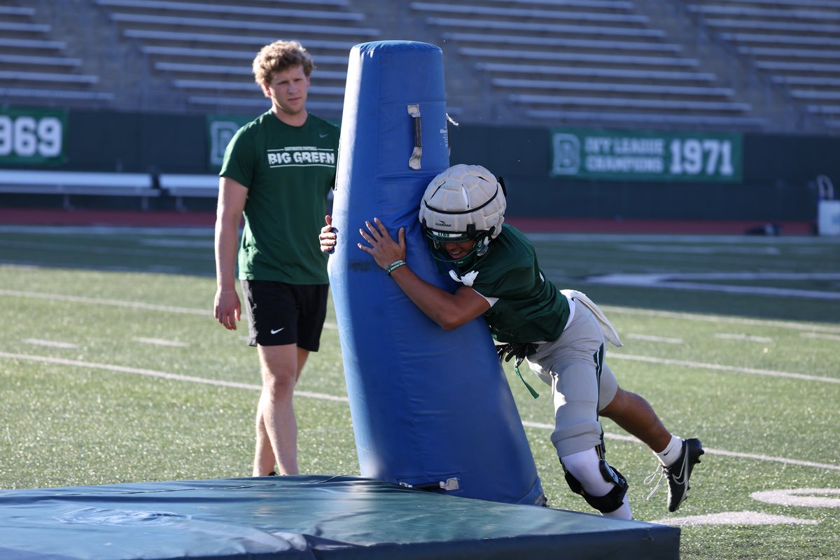 dartmouthsports's tweet photo. Check out the latest issue of the Journal of Athletic Training, featuring Coach Teevens’ lasting impact on player safety. Dartmouth’s no player-on-player tackling philosophy teaches athletes safer techniques that translate directly into games. By emphasizing proper form and technique, this approach helps reduce head impact exposure while maintaining defensive effectiveness. This research collaboration between Athletics and Neuropsychology offers powerful evidence for policy changes that can prioritize both player safety and competitive performance.  
  
📰 | https://t.co/jgGhTP4IpW
 
#GoBigGreen | #TheWoods
