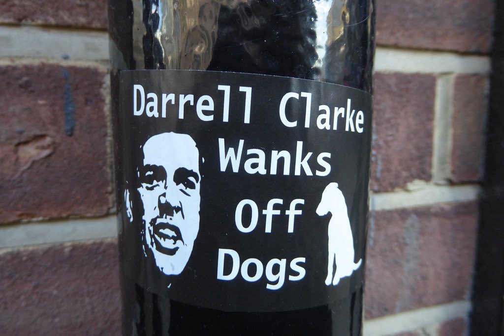 Sounds like Clarke’s in for an afternoon of pooch related pelters off the locals at The Poundland tomorrow.
#UTG #Saddlers 🏟️